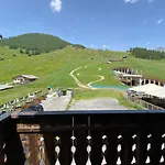 Mountain Spirit 아파트 리비뇨
